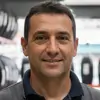 Mario José Alcaraz - Dueño de una gomería